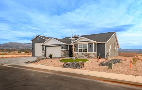 Why You Should Buy a New Home in Cedar City Before the School Year